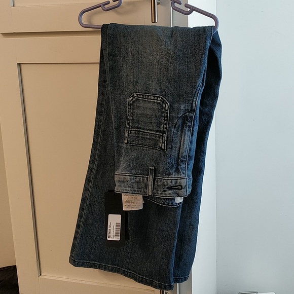 Guess Jeans - Picture 4 of 4